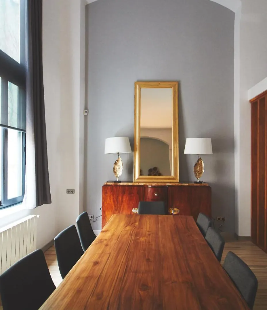 Alcam Alio Cine Apartment Barcelona