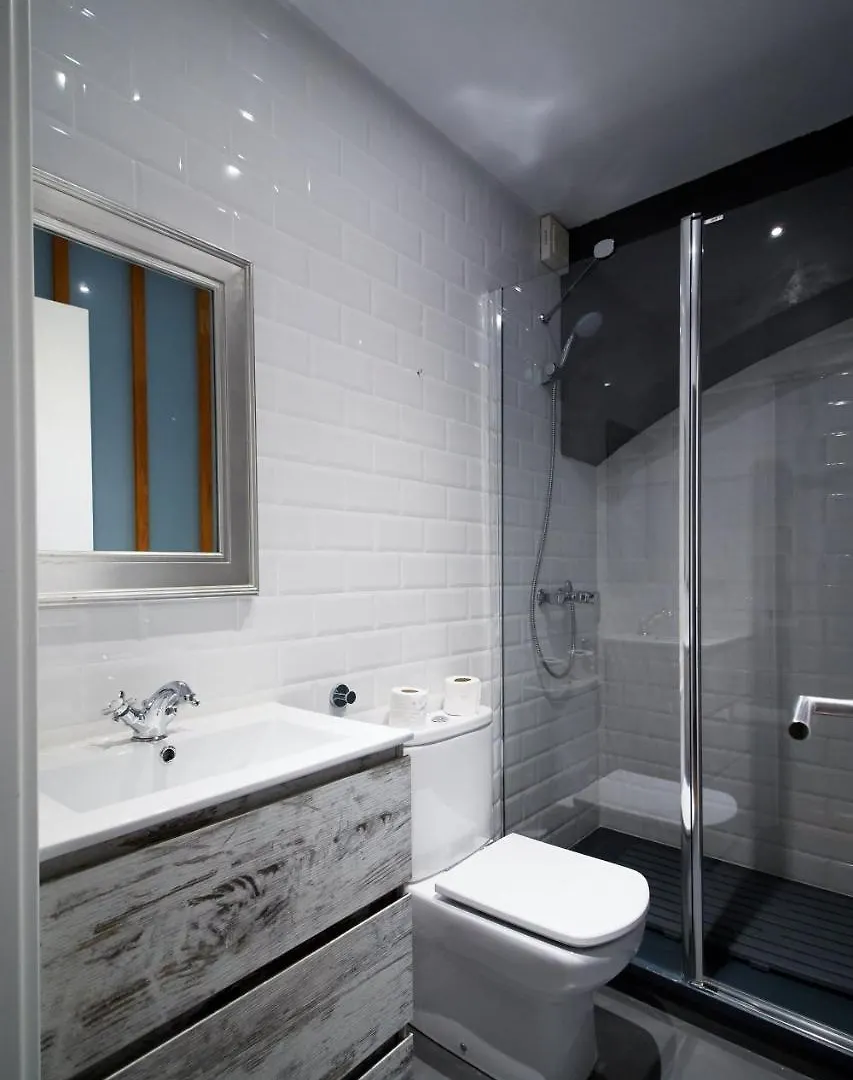 Alcam Alio Cine Apartment Barcelona